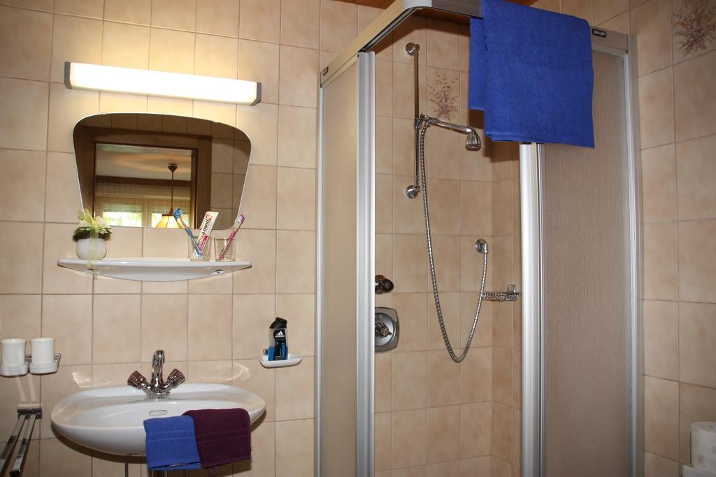 Gaestehaus Neuhauser Zell am Ziller Room photo
